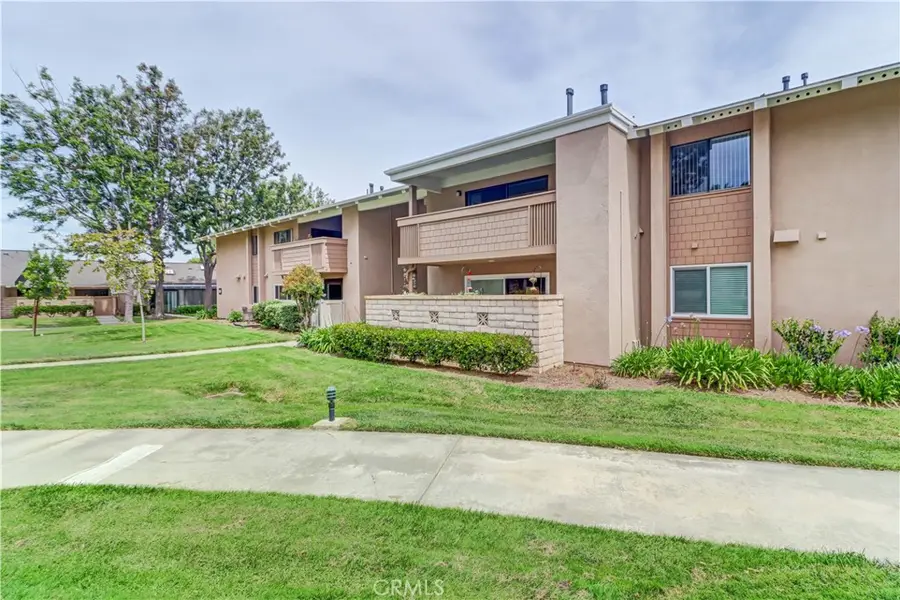 8877 Lauderdale Court #210-G, Huntington Beach, CA 92646 - #3