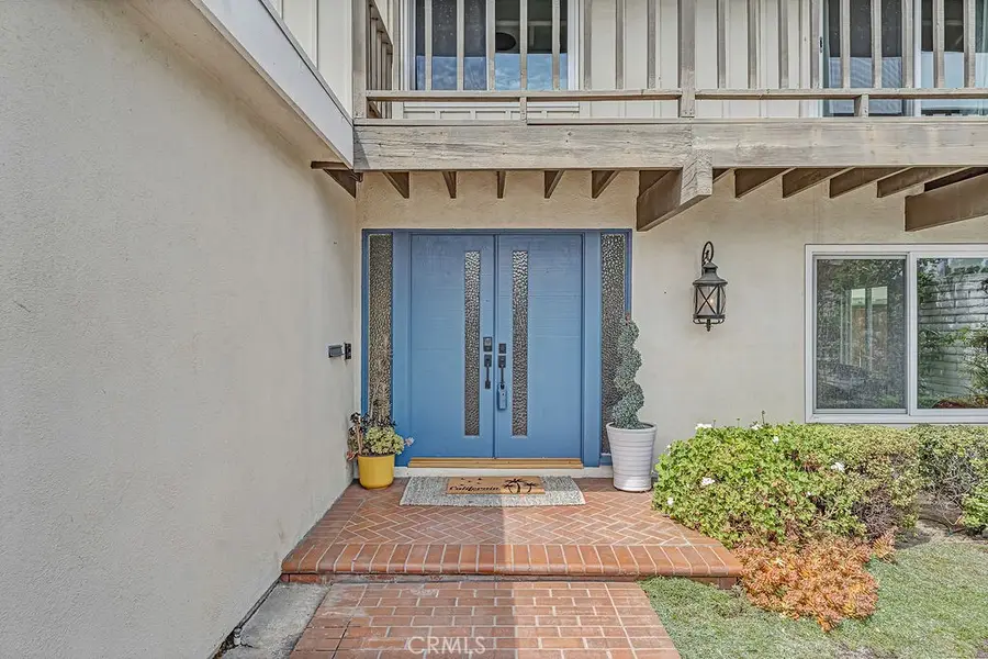 6901 Spickard, Huntington Beach, CA 92647 - #2