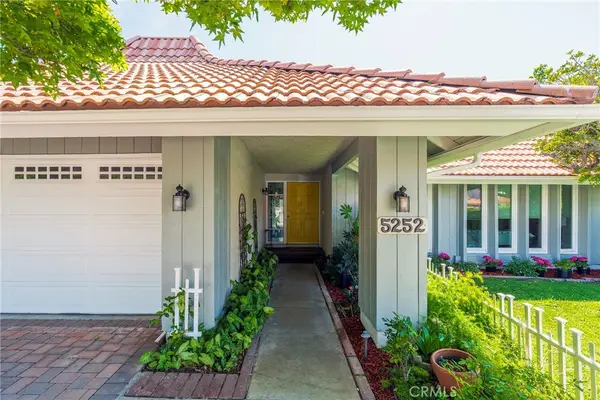 5252 Burgundy, Irvine, CA 92604