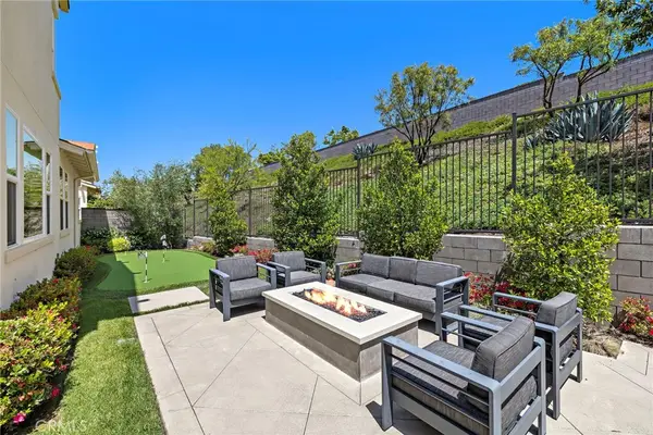 58 Alienta Lane, Rancho Mission Viejo, CA 92694