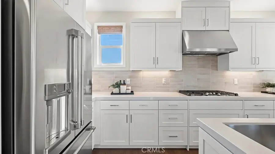 920 Chinon, Irvine, CA 92618 - #3