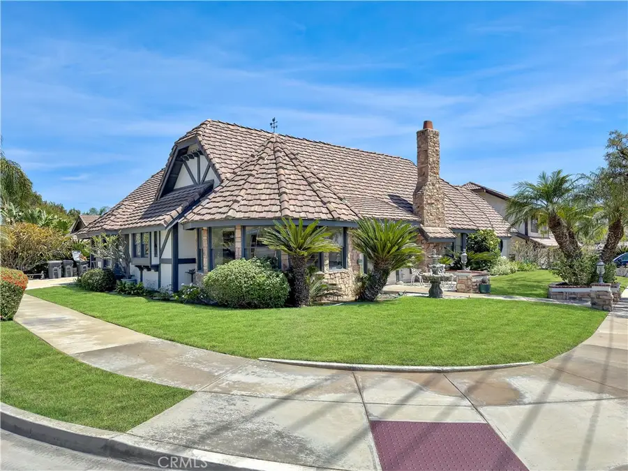 1571 N Santiago Boulevard, Orange, CA 92867 - #3