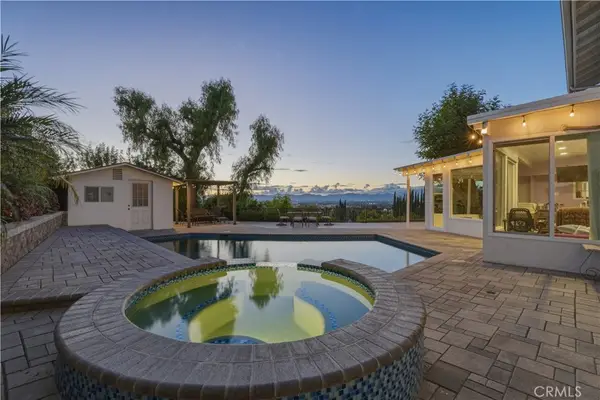 17132 Oak View, Encino, CA 91316