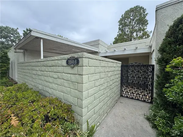 2264 Via Puerta #B, Laguna Woods, CA 92637