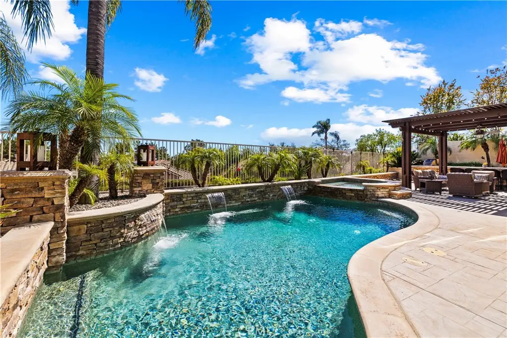 32 Via Perico, Rancho Santa Margarita, CA 92688 - #1