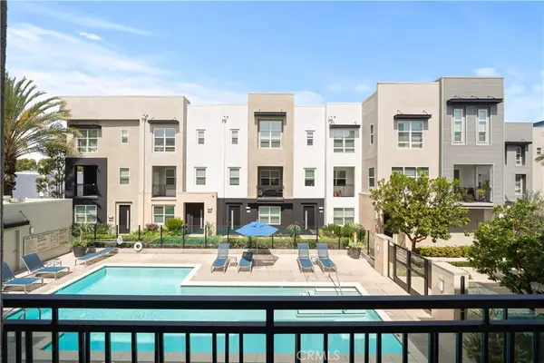 2278 Synergy, Irvine, CA 92614