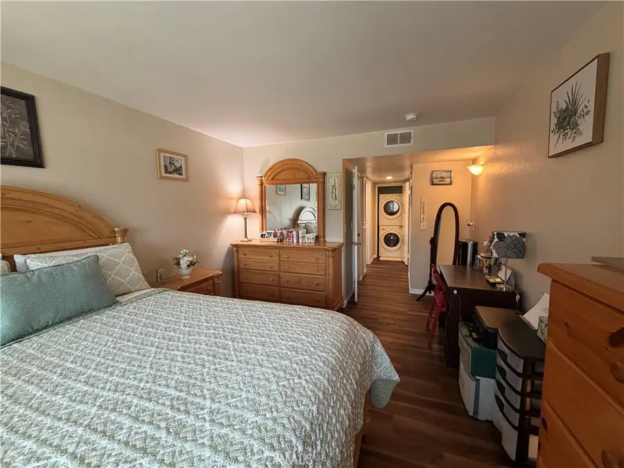 2599 Walnut #205, Signal Hill, CA 90755 - #2