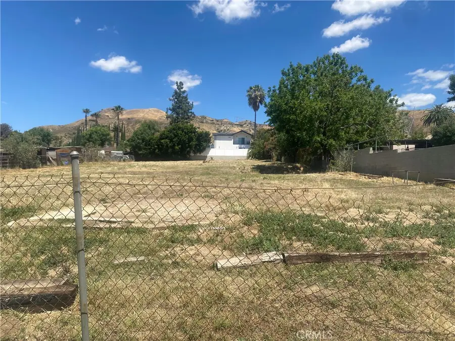 10307 Foothill, Sylmar, CA 91342 - #2