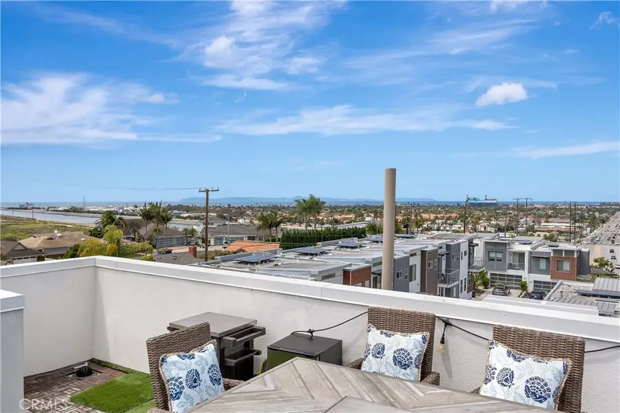 2105 Two Harbors Circle, Costa Mesa, CA 92627 - #2