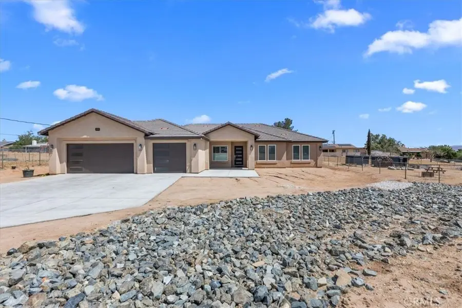 18332 Catalpa, Hesperia, CA 92345 - #2