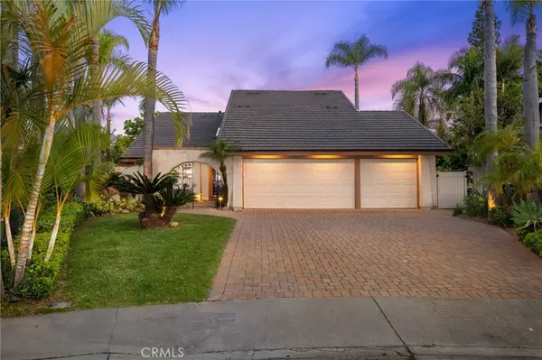 25232 Derby Circle, Laguna Hills, CA 92653