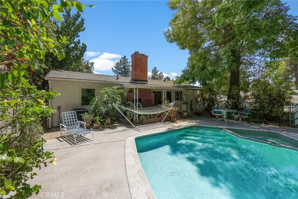 5703 Freeman, La Crescenta, CA 91214