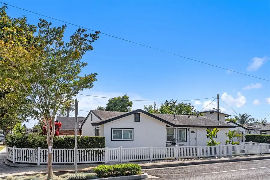 195 Broadway, Costa Mesa, CA 92627 - #3