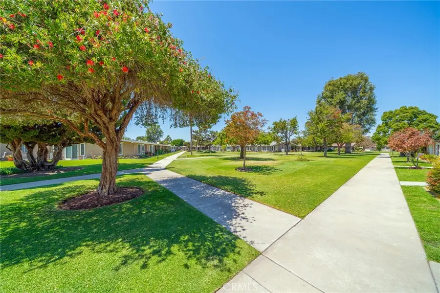 1681 Tam O Shanter Road #M12 10H, Seal Beach, CA 90740 - #3
