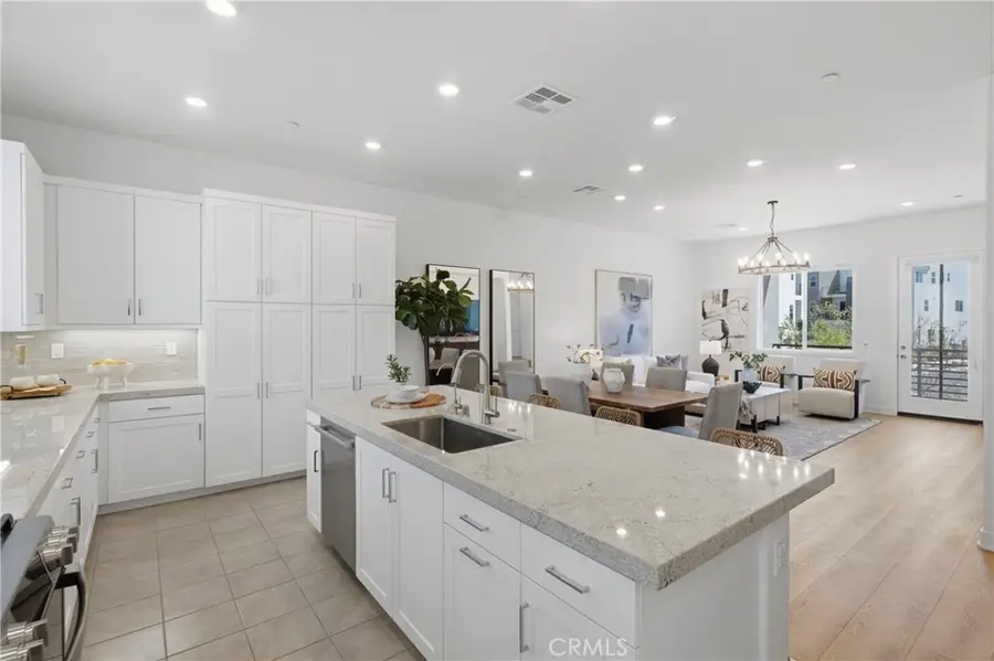 253 Sash, Irvine, CA 92618 - #2