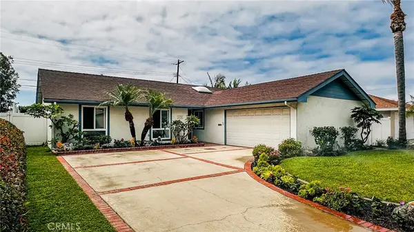 16381 Lakemont, Huntington Beach, CA 92647