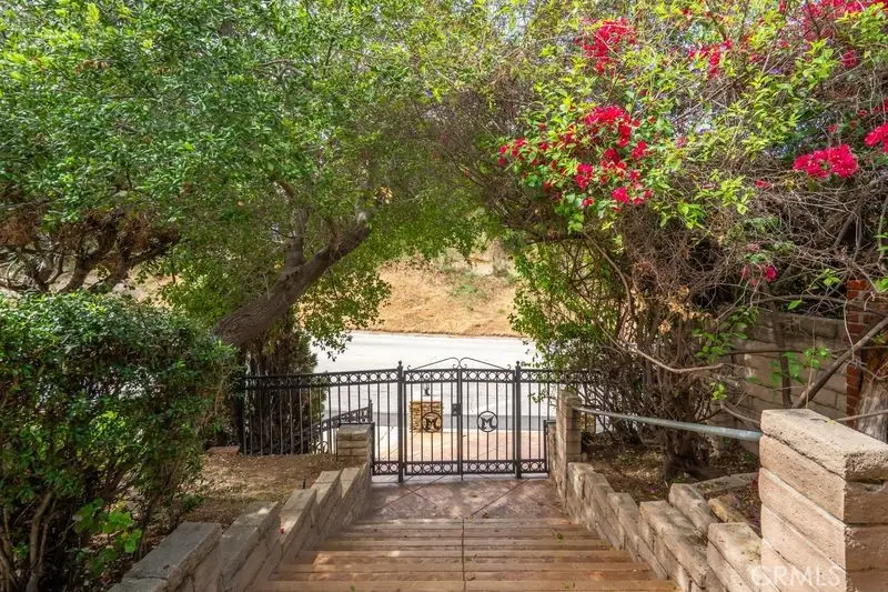 3160 Sepulveda Blvd, Sherman Oaks, CA 91403 - #3