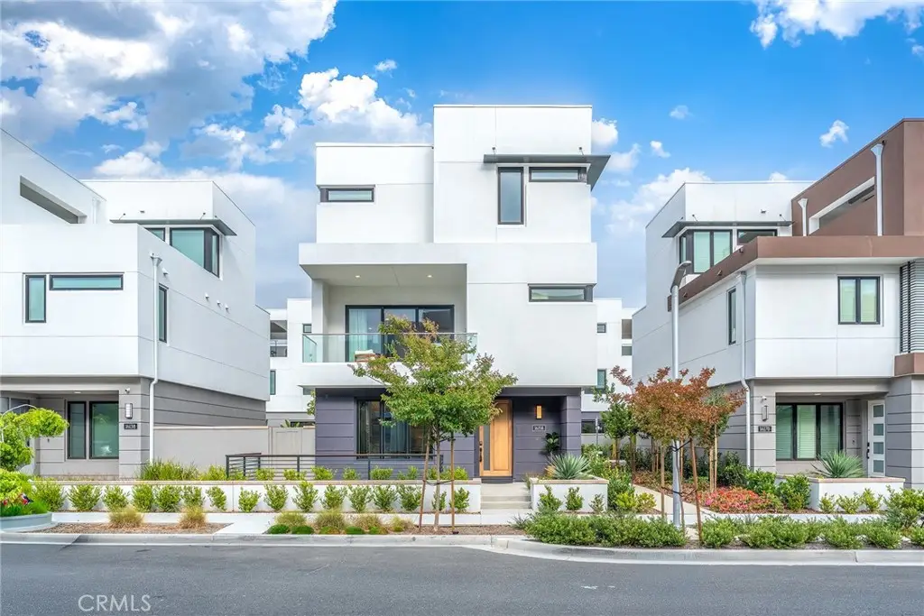 16158 Veterans Way, Tustin, CA 92782 - #1