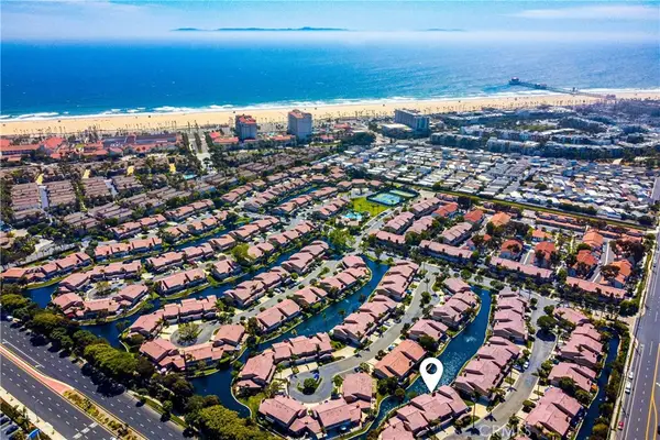 7946 Waterfall Circle, Huntington Beach, CA 92648