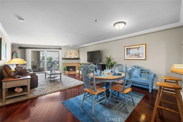 200 Pacific Coast #M-9, Huntington Beach, CA 92648
