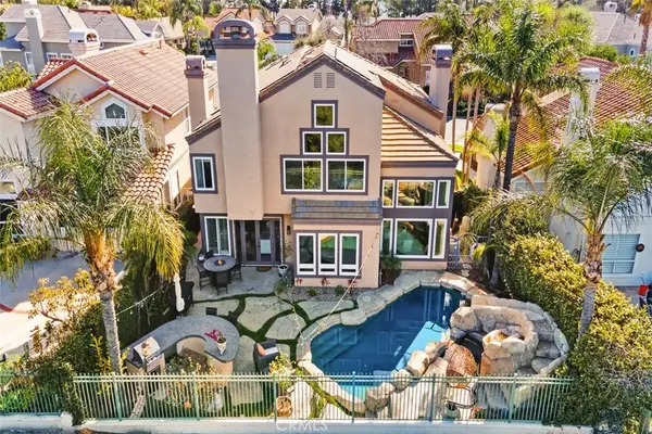 21 Summitcrest, Rancho Santa Margarita, CA 92679