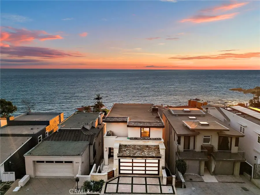 2615 Victoria, Laguna Beach, CA 92651 - #2