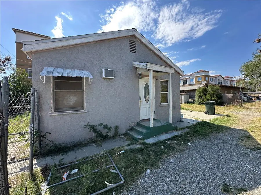 16246 Arrow, Fontana, CA 92335 - #3