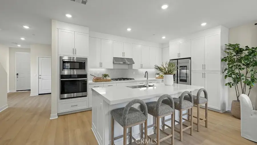 1990 Pyrenes Place, Santa Paula, CA 93060 - #2