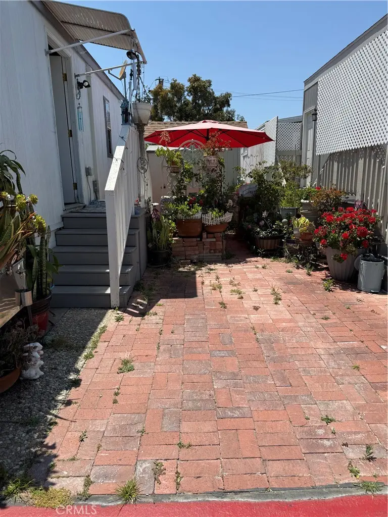 1660 Whittier Ave #4, Costa Mesa, CA 92627 - #2