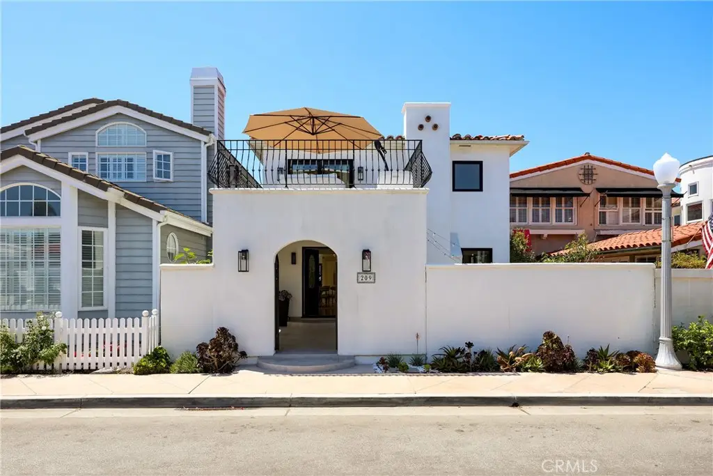 209 Via Koron, Newport Beach, CA 92663 - #1
