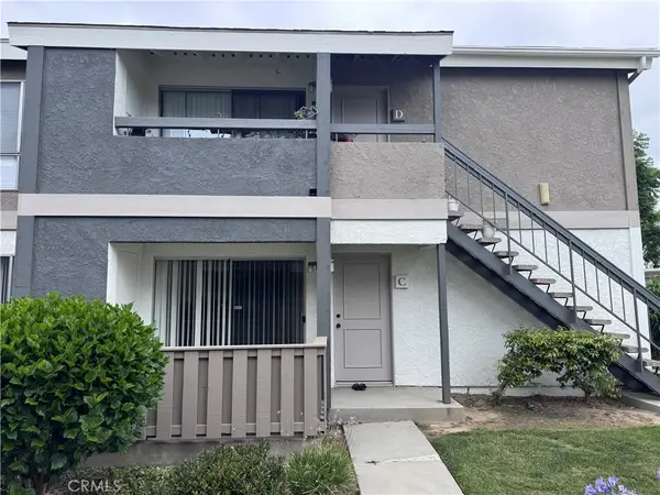2871 S Fairview #C, Santa Ana, CA 92704