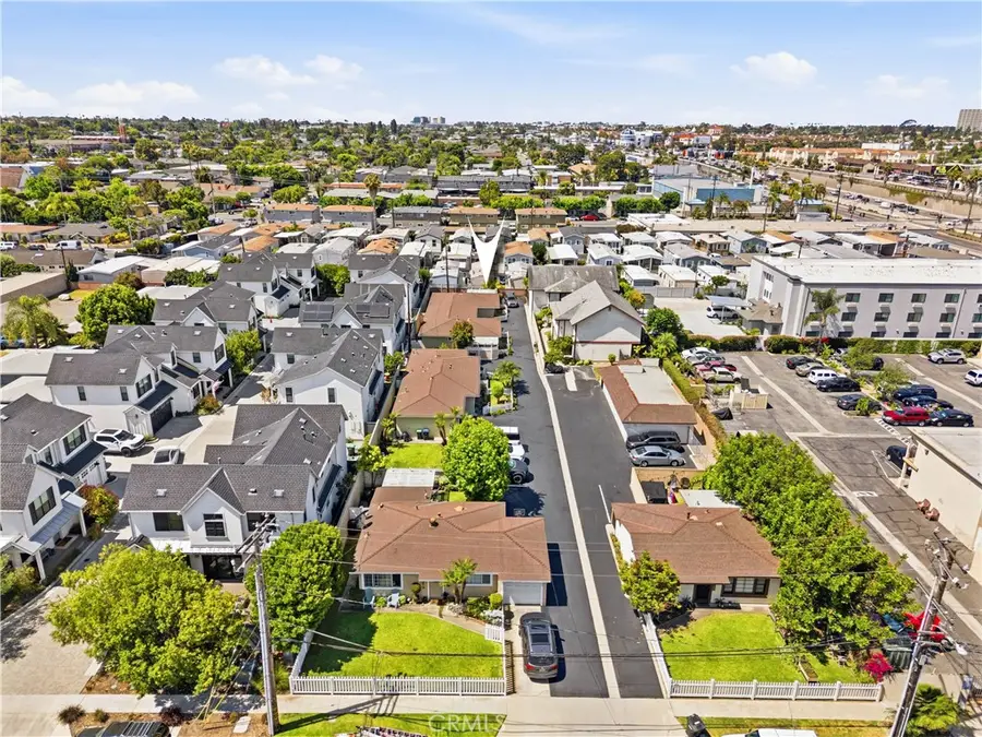 131 E 21st Street, Costa Mesa, CA 92627 - #3