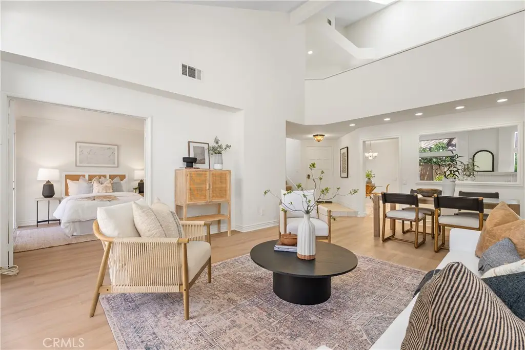 13367 Calle Antequera, Tustin, CA 92782 - #1