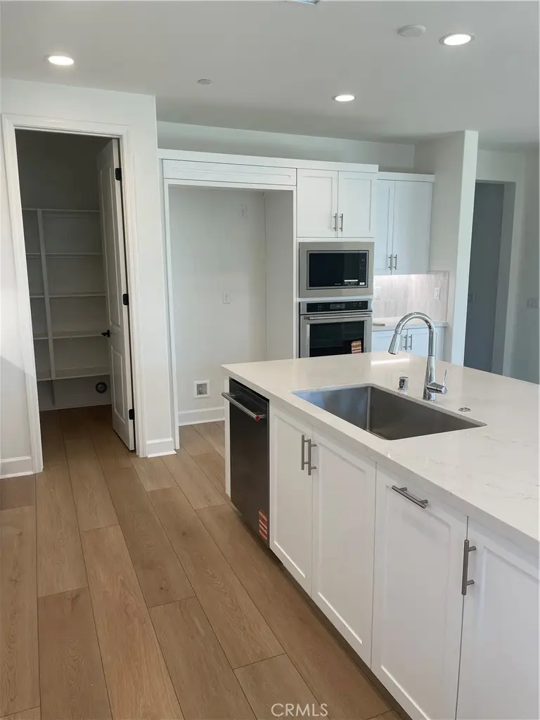 527 San Lorenzo Road, San Buenaventura Ventura, CA 93004 - #3