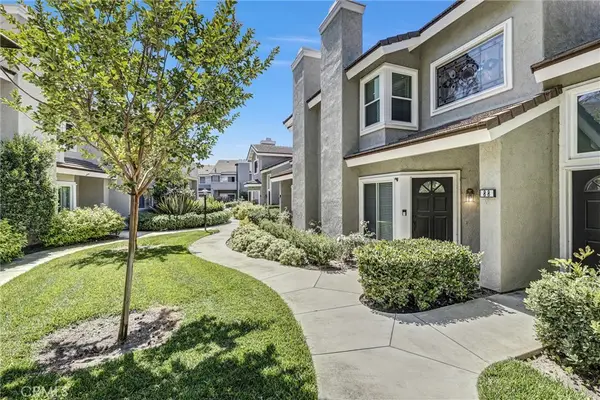 88 Greenmoor, Irvine, CA 92614