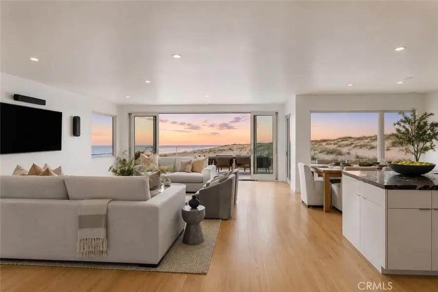 1554 E Oceanfront, Newport Beach, CA 92661 - #3