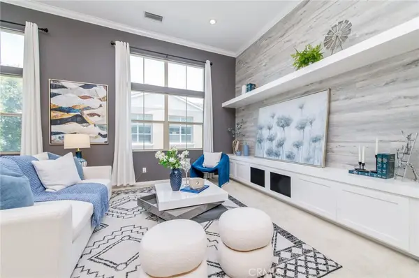 68 Rose Arch, Irvine, CA 92620