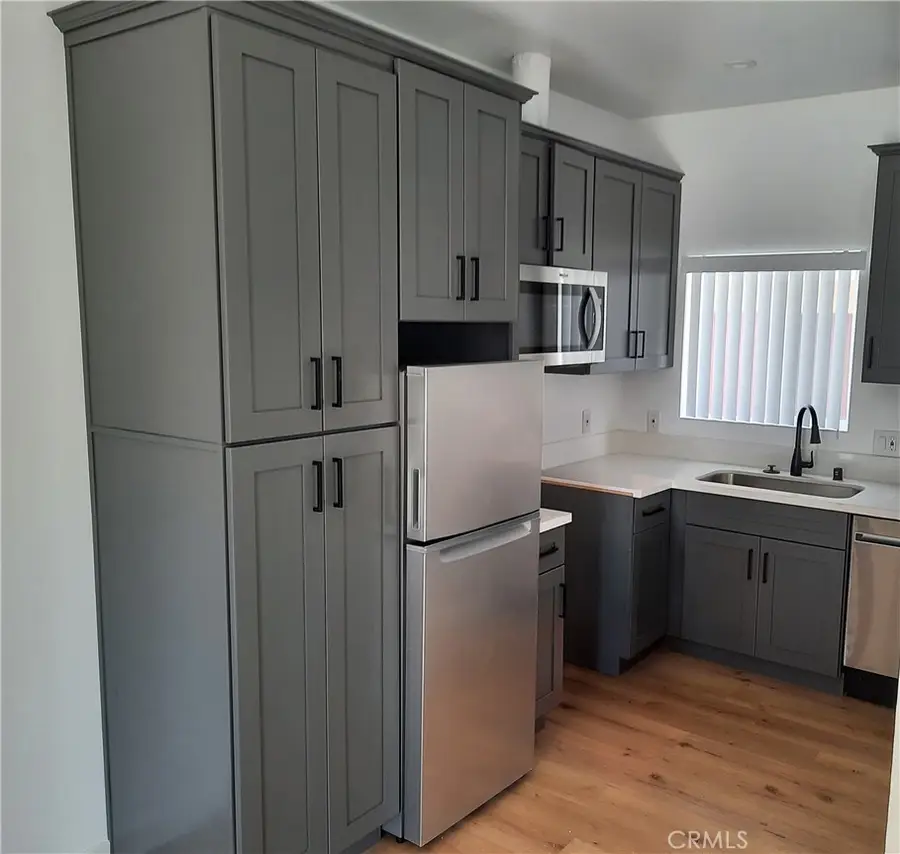 515 W 3rd, Long Beach, CA 90802 - #2
