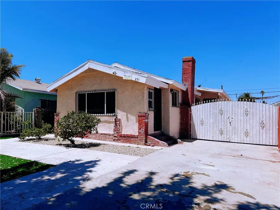 231 E 105th Street, Los Angeles, CA 90003 - #3