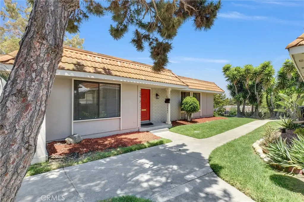 23442 Via San Pablo, Aliso Viejo, CA 92656 - #1