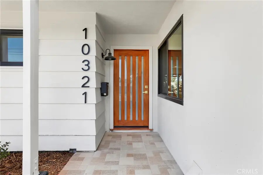 10321 Kamuela, Huntington Beach, CA 92646 - #3