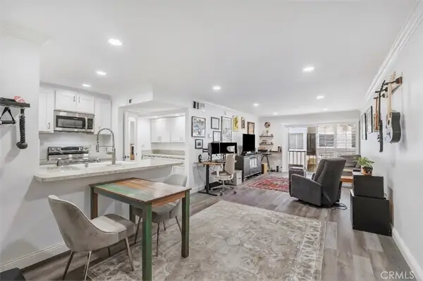 5257 Radford Avenue #208, Valley Village, CA 91607