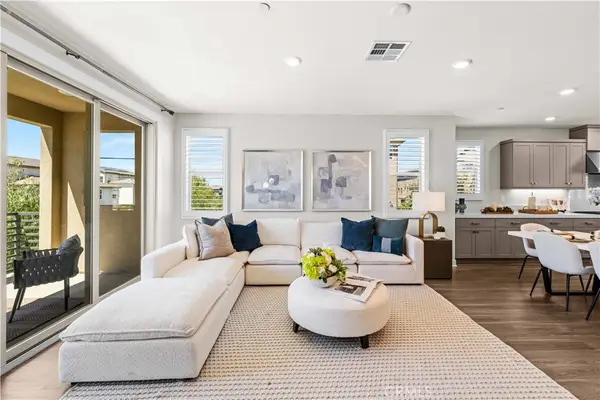 236 Keeper Dr, Irvine, CA 92618