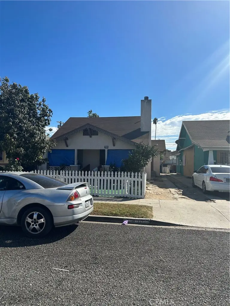 600 W 61st Street, Los Angeles, CA 90044 - #1