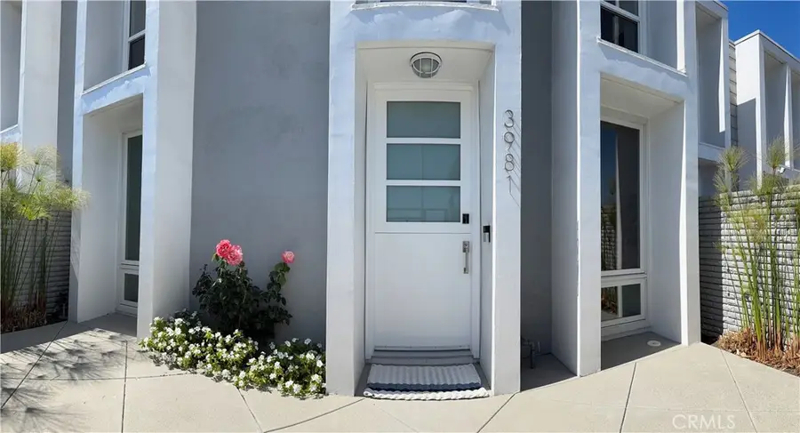 3981 Warner Avenue, Huntington Beach, CA 92649 - #2
