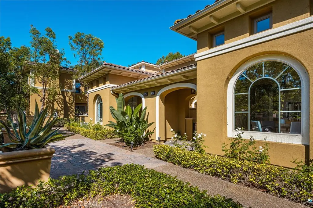125 Chantilly, Irvine, CA 92620 - #1