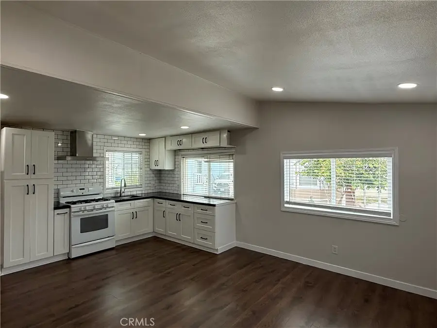 1741 Pomona Avenue #21, Costa Mesa, CA 92627 - #2