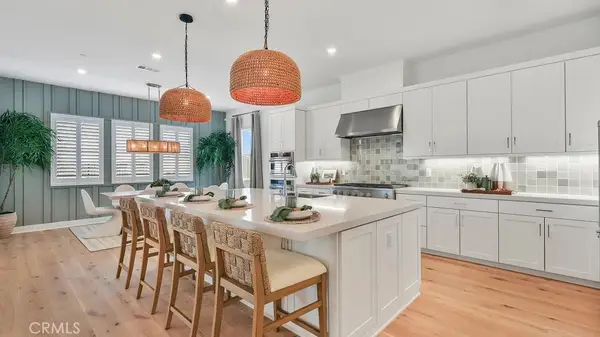 29770 Camino La Cumbre, Valencia, CA 91354