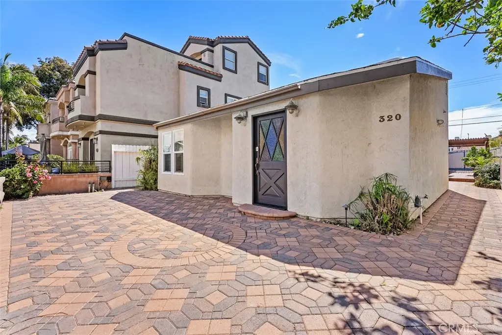 320 7th, Huntington Beach, CA 92648 - #1