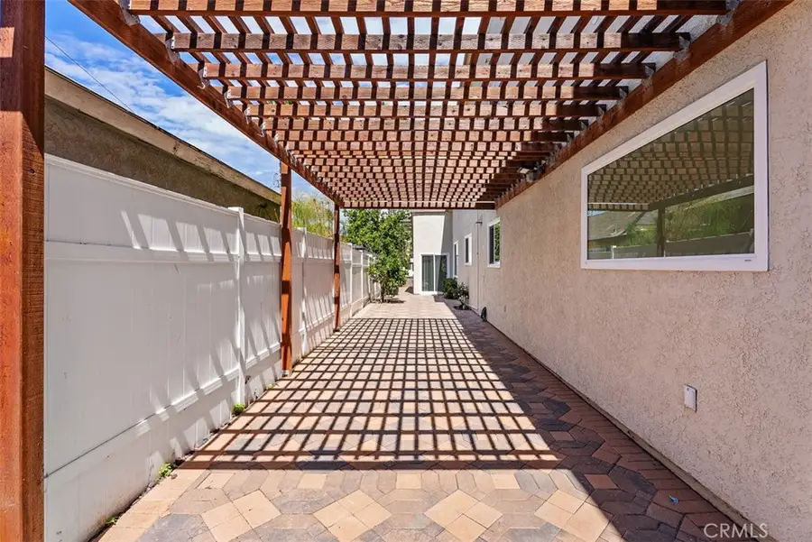 320 7th, Huntington Beach, CA 92648 - #3